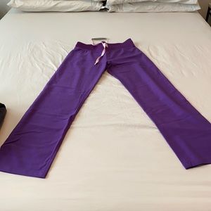 NWT Livingston basic petite pants